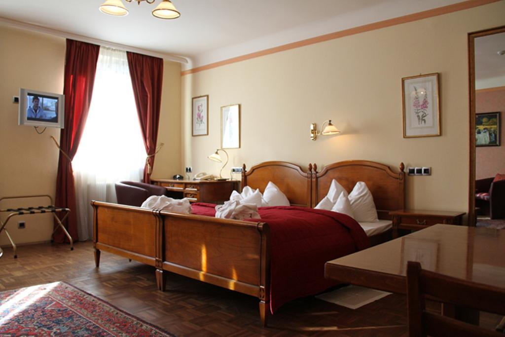 Double Room,109420422:JPEG