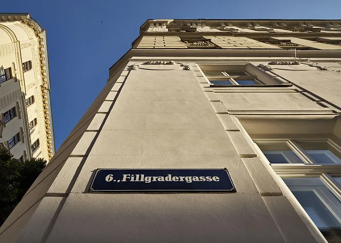 URBANAUTS STUDIOS Fillgrader Wien